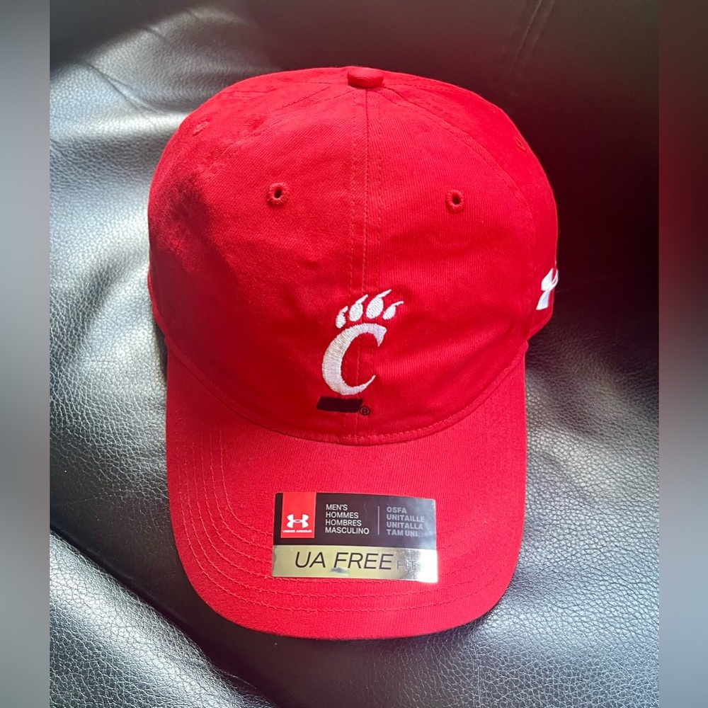 Under Armour U of Cincinnati Embroidered C-Paw Baseball Hat